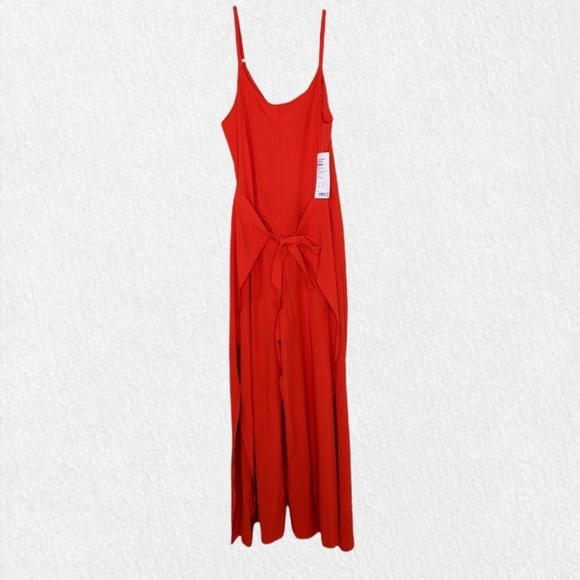 ❌SOLD❌BNWT Athleta it’s a wrap Romper - Picture 2 of 5